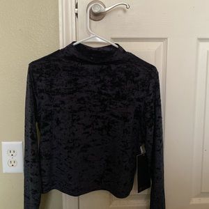 Lulu special edition cropped velvet shirt size 12